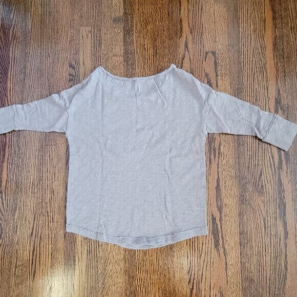 Aerie Vintage 3/4 Sleeve Distressed Lightweight Sweater Women's Size S - Picture 6 of 10